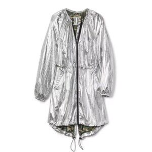 NWT GAP Women Size M, Metallic Parachute Lightweight Parka, Silver